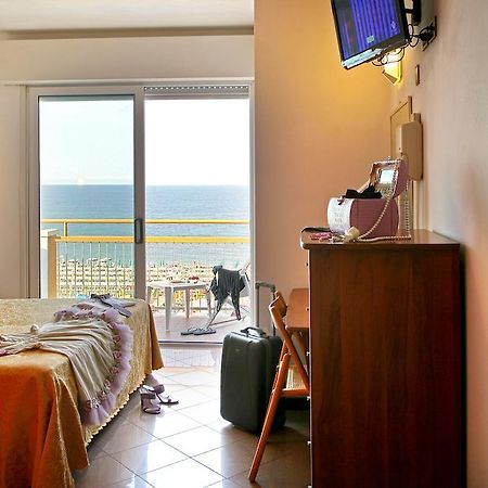 Hotel Patrizia Riccione Quarto foto